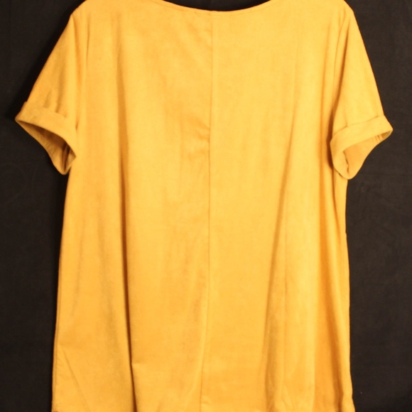 Top - Picture 2 of 2